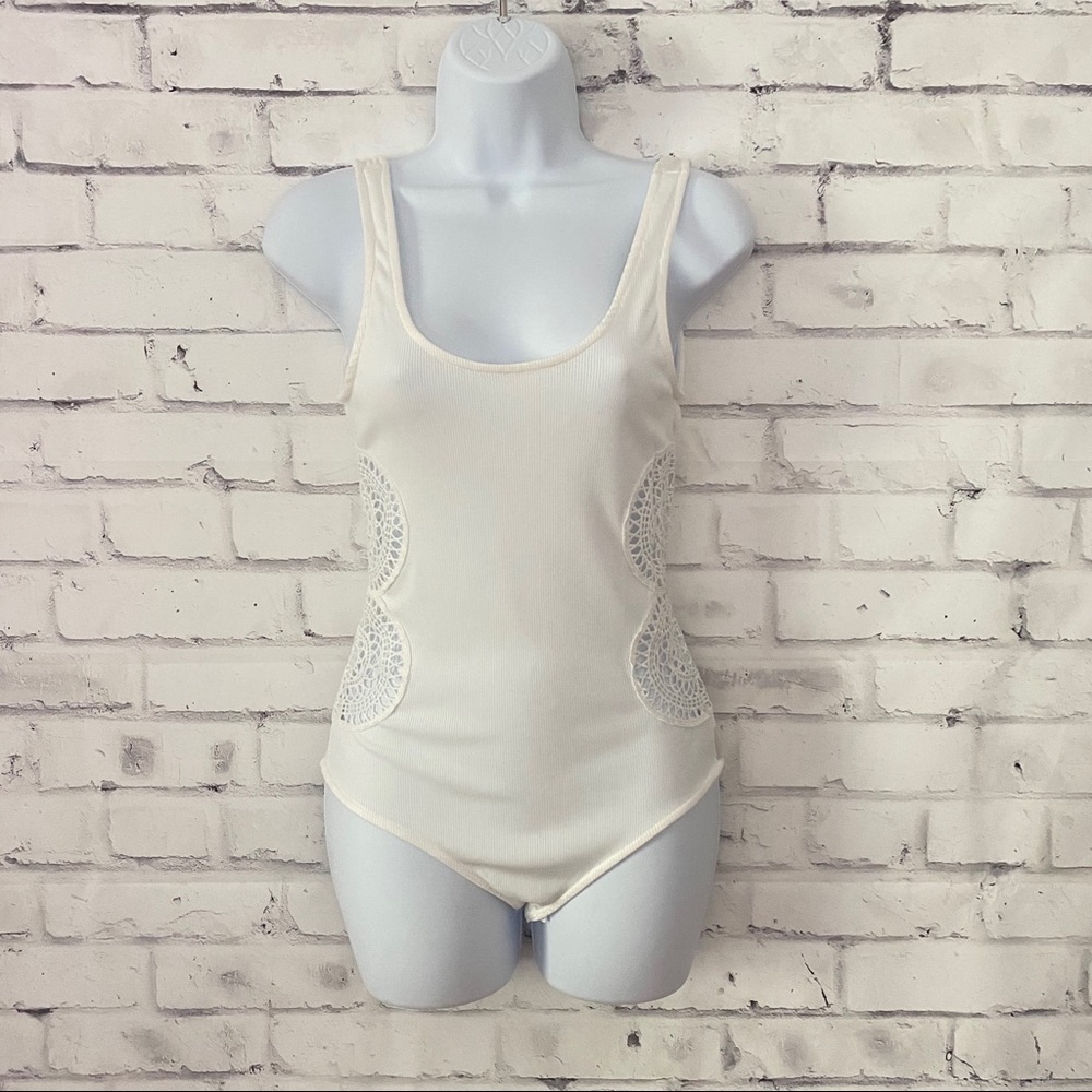 NWOT Cutout bodysuit